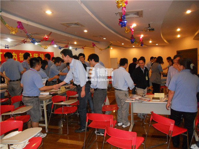 上海展華電子班組管理內(nèi)部講師培訓現(xiàn)場演練 上海展華電子班組管理內(nèi)部講師培訓現(xiàn)場演練