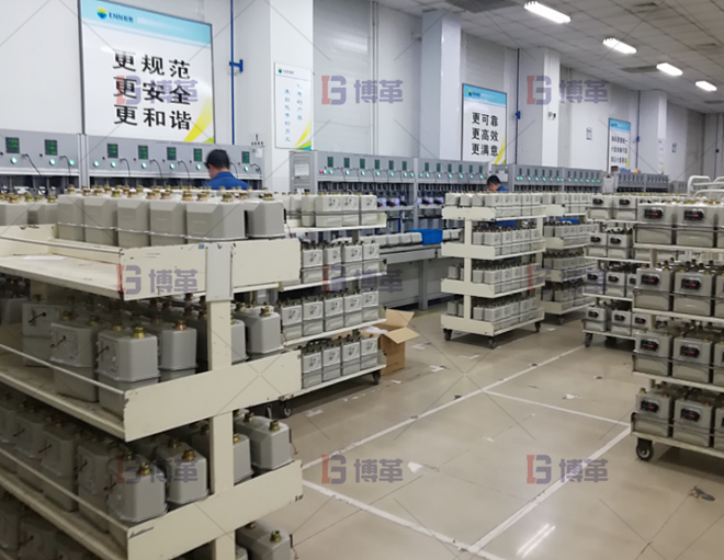 集中測試目視化及規劃，利用治具進行測試自動化設計