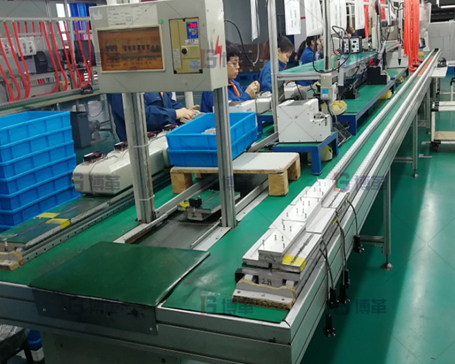 采用雙邊流水線，節約空間，電子組裝材料水蜘蛛配送。